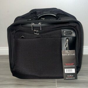 NWT Eco Style Tech Exec Ultra Rolling Case
